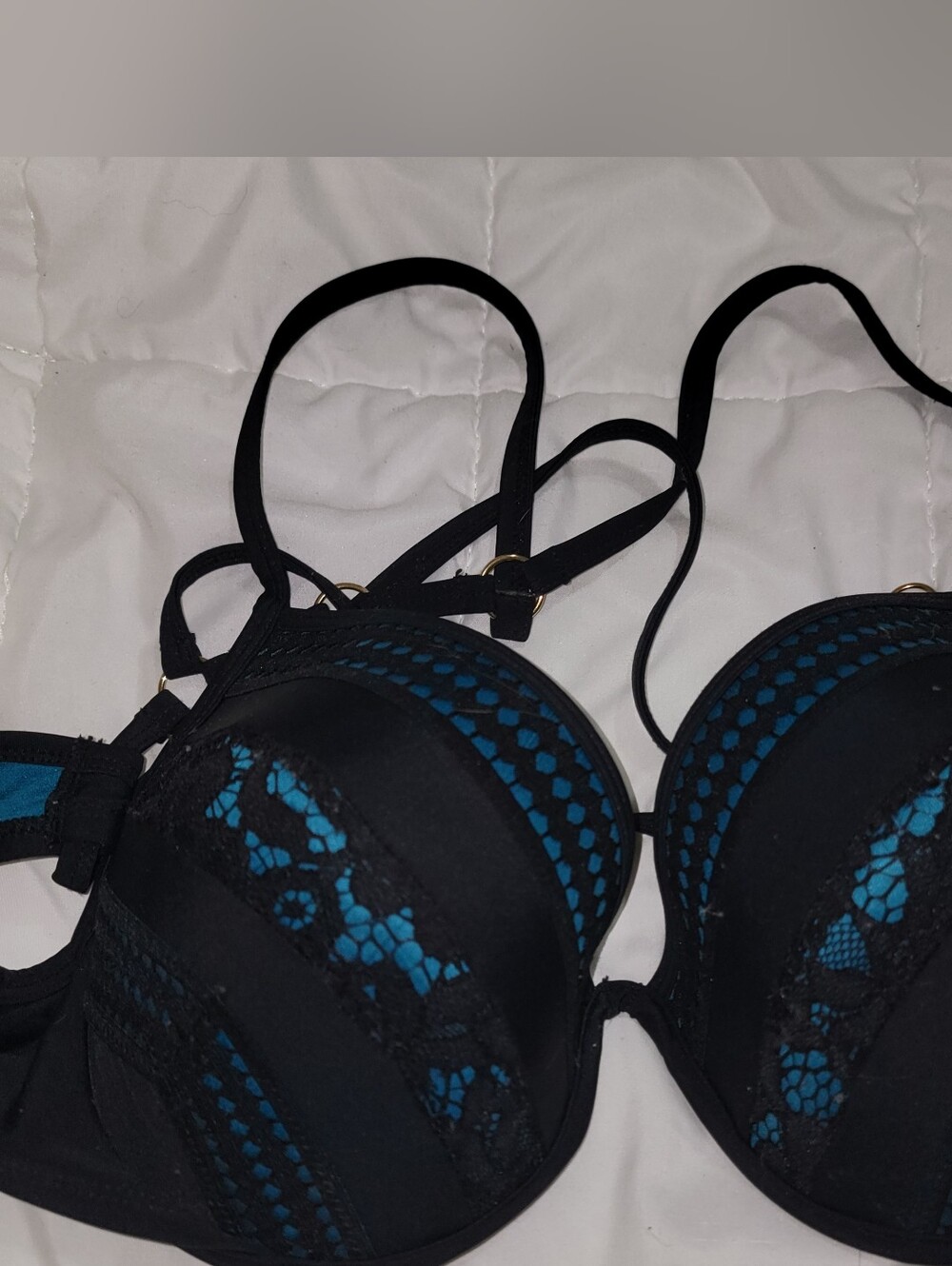 Bikni Top Size XL Black with Teal Underlay